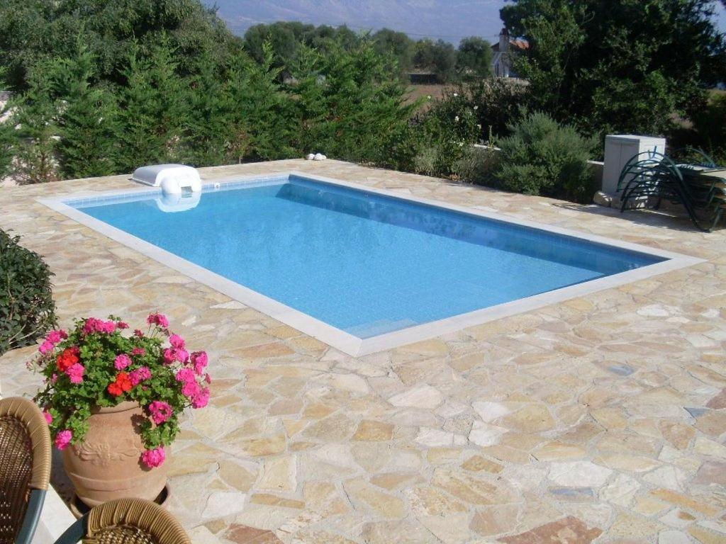 Villa Amelia Metaxata Экстерьер фото